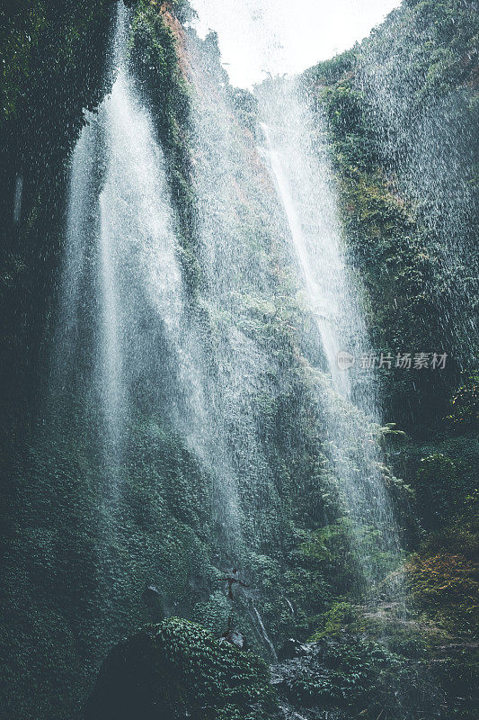 印度尼西亚印度尼西亚印度尼西亚的Madakaripura waterfall East